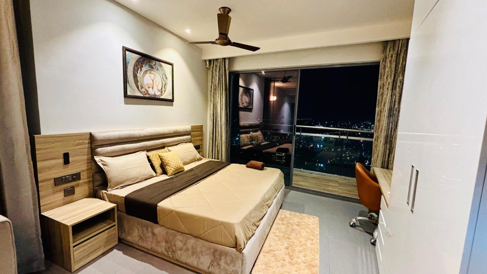 Countryside Luxury Suites - Supernova Noida Nova Deli Exterior foto